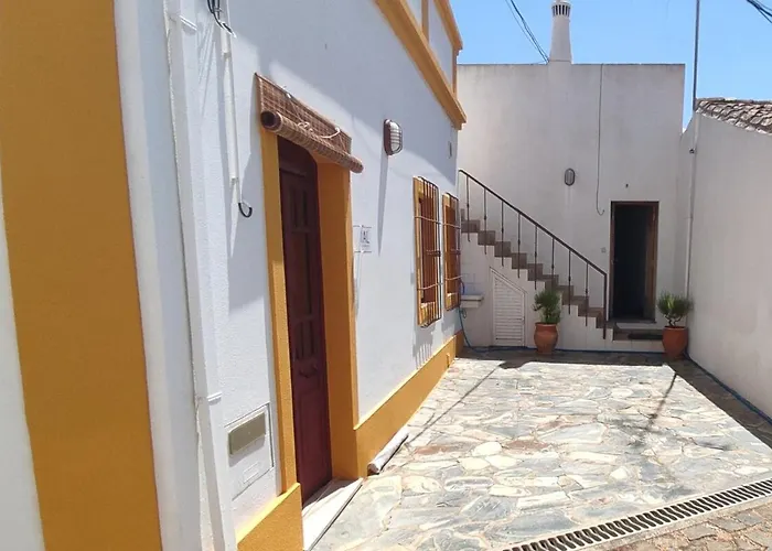 Rustic For Nature & Trekking Lovers Сasa de vacaciones Furnazinhas